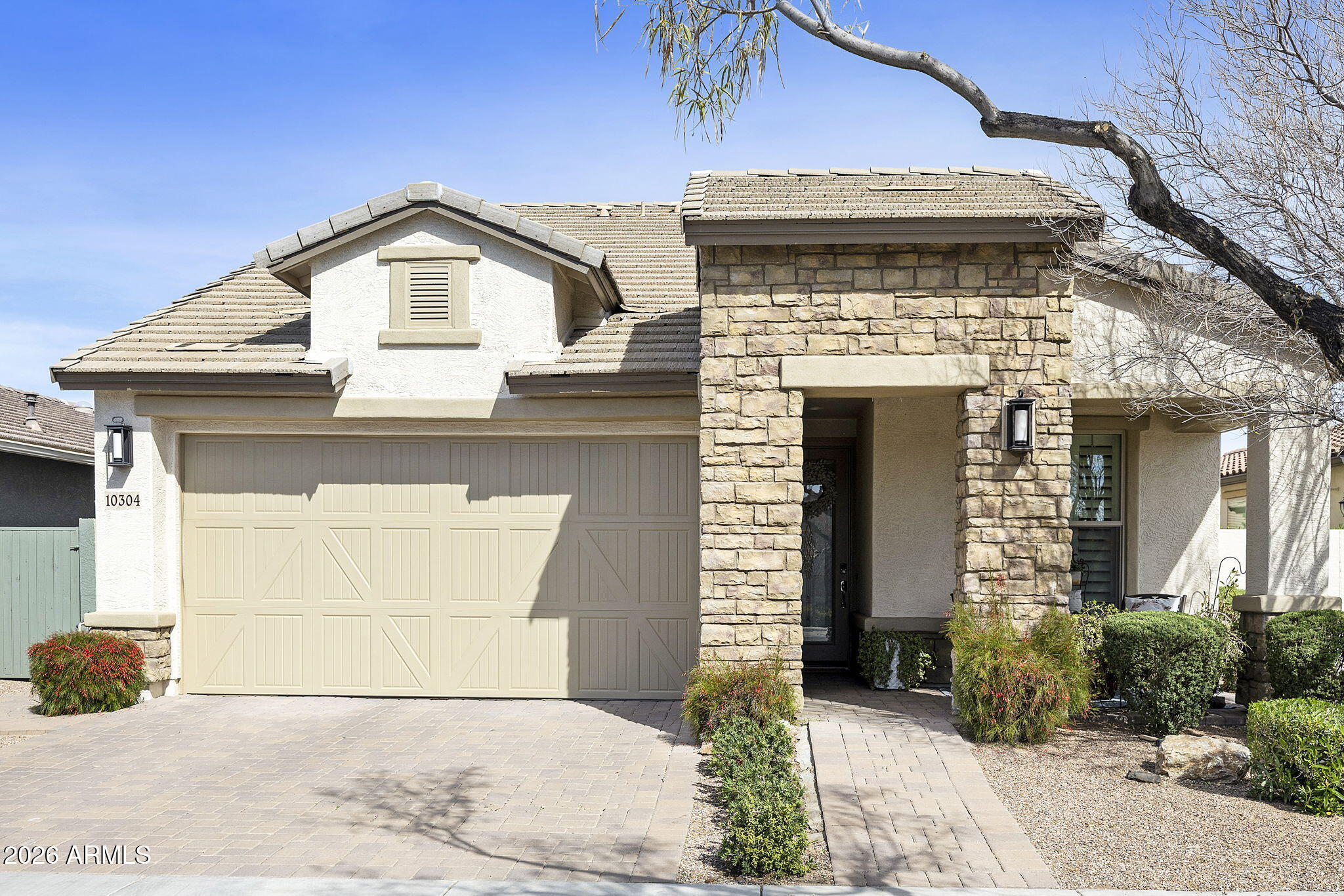 10304 E TAHOE Avenue