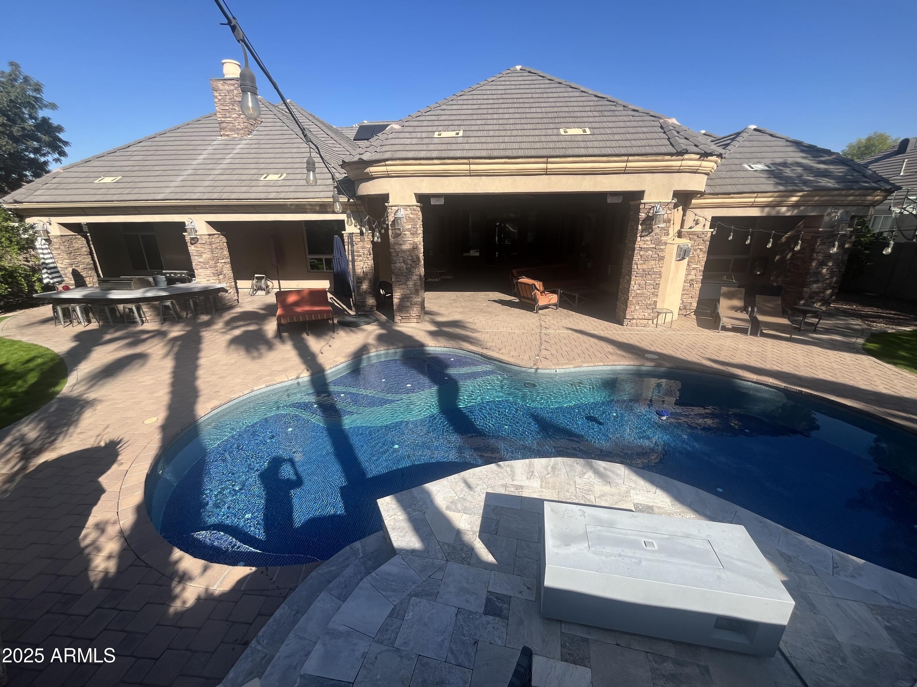 WHITEWING AT HIGLEY - Residential