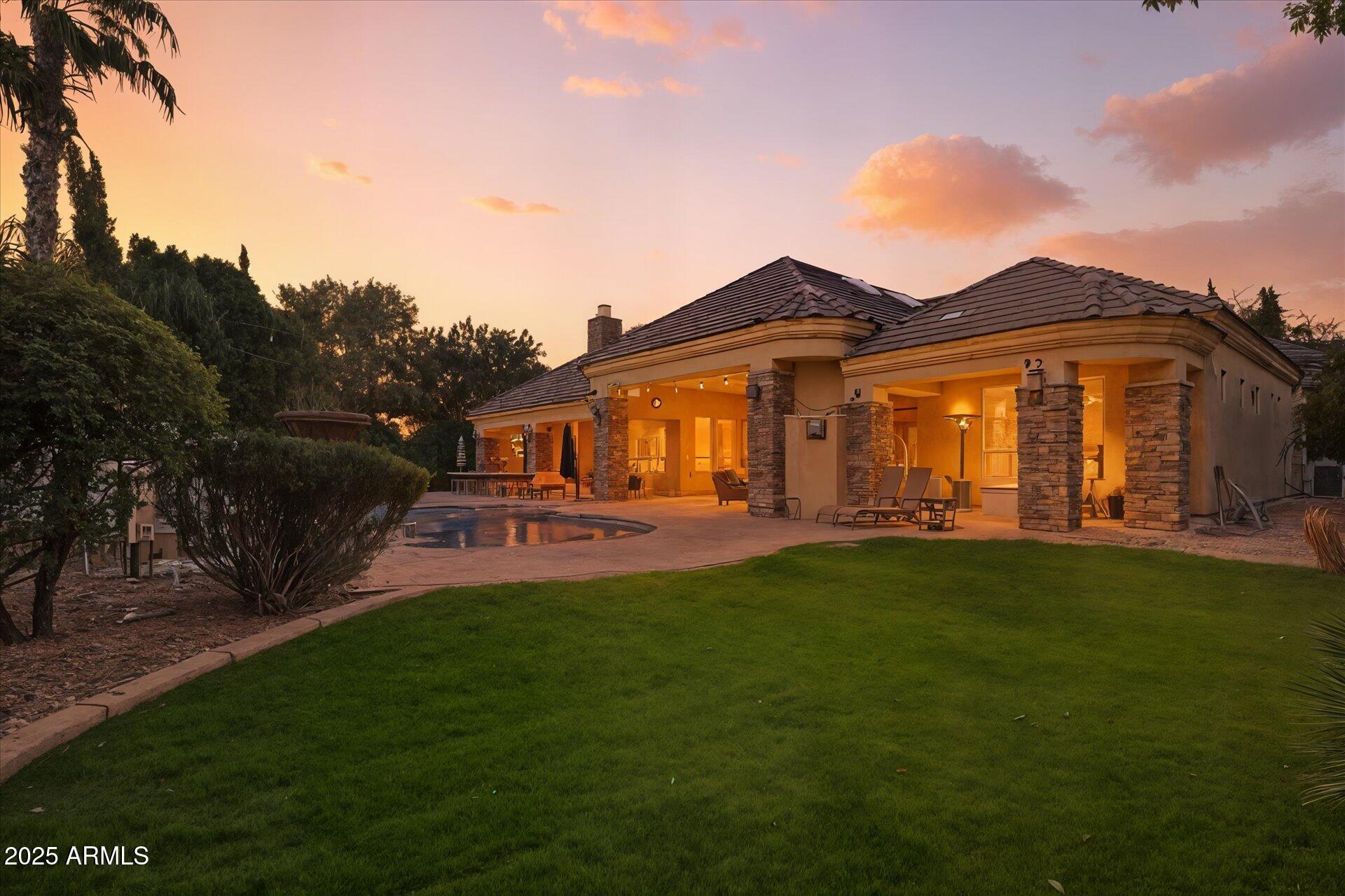 WHITEWING AT HIGLEY - Residential