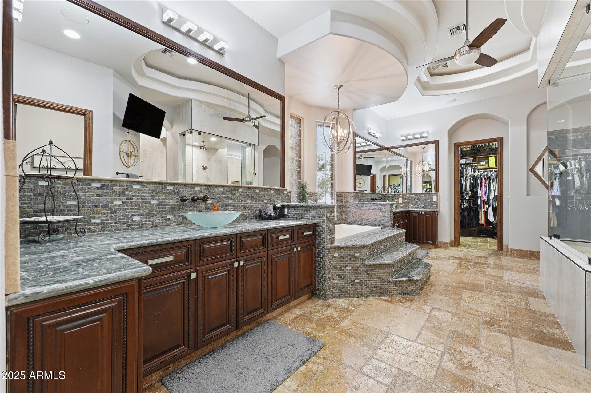WHITEWING AT HIGLEY - Residential