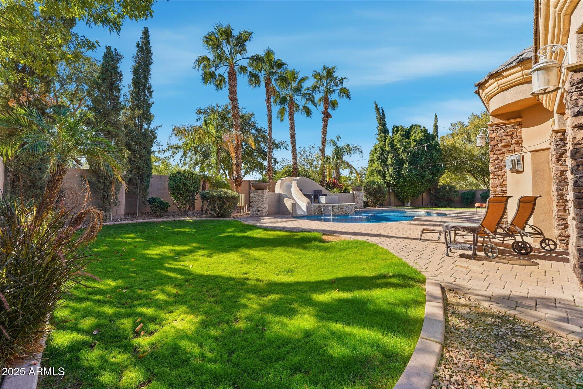 WHITEWING AT HIGLEY - Residential