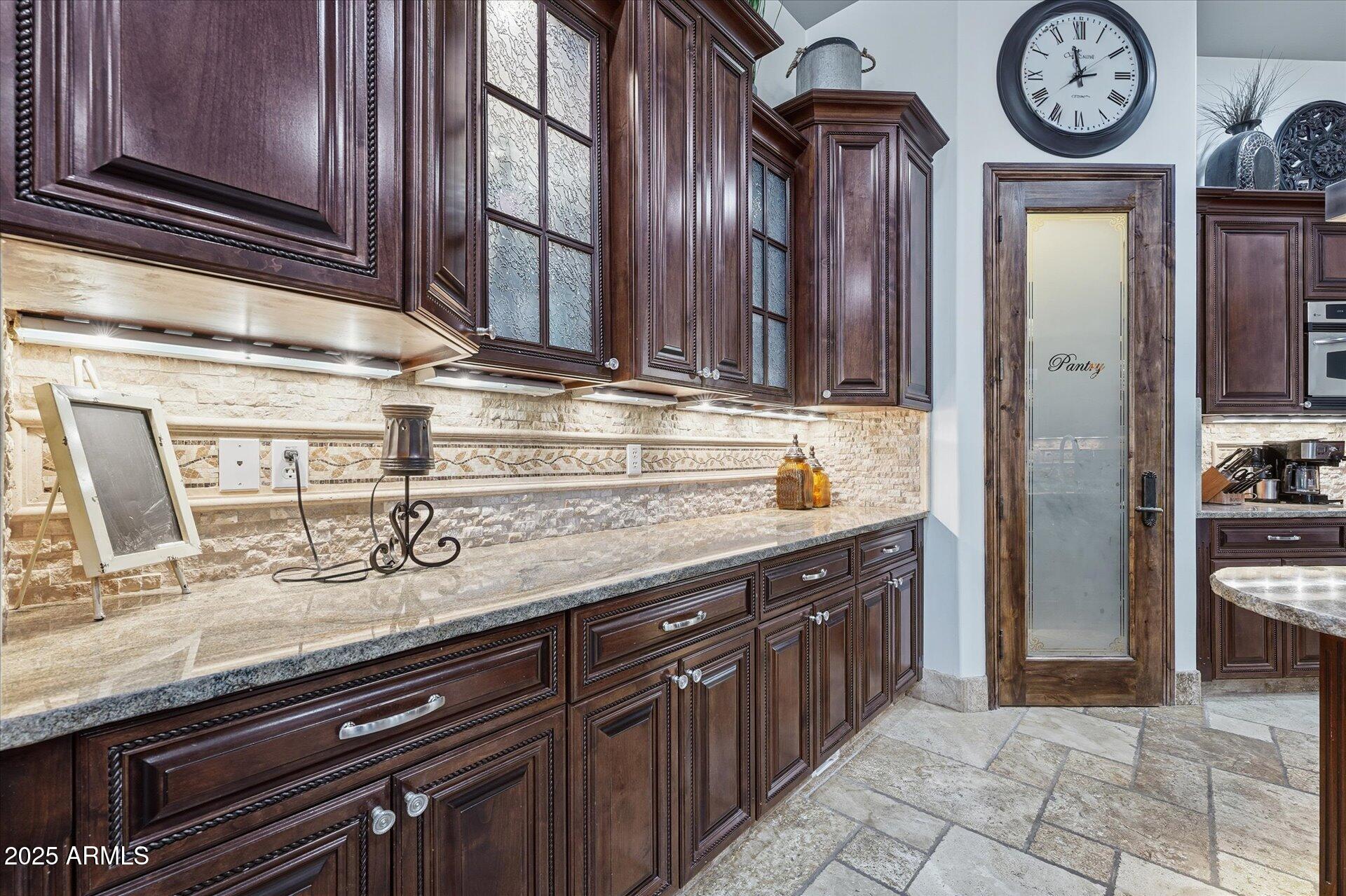 WHITEWING AT HIGLEY - Residential