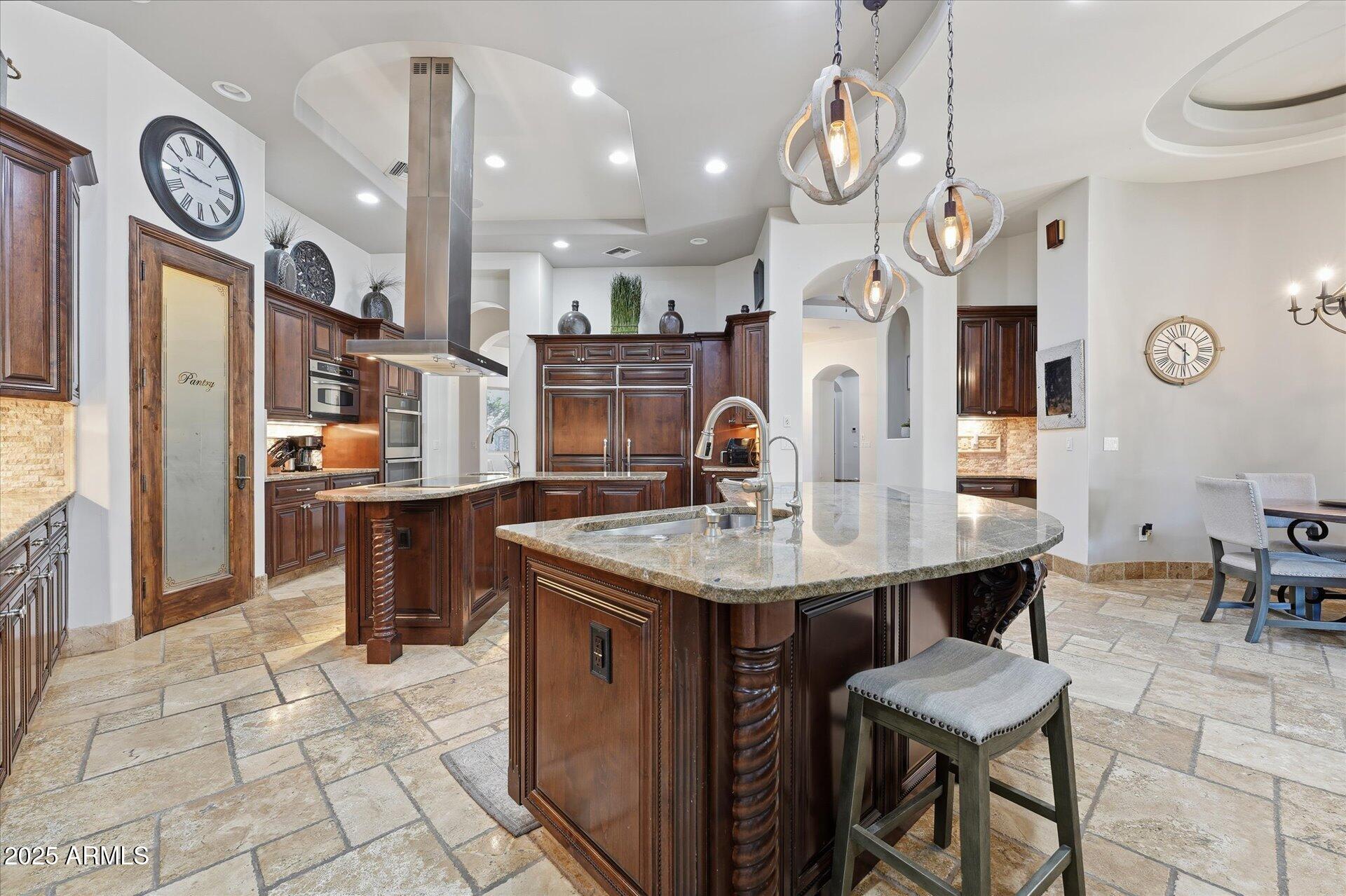 WHITEWING AT HIGLEY - Residential