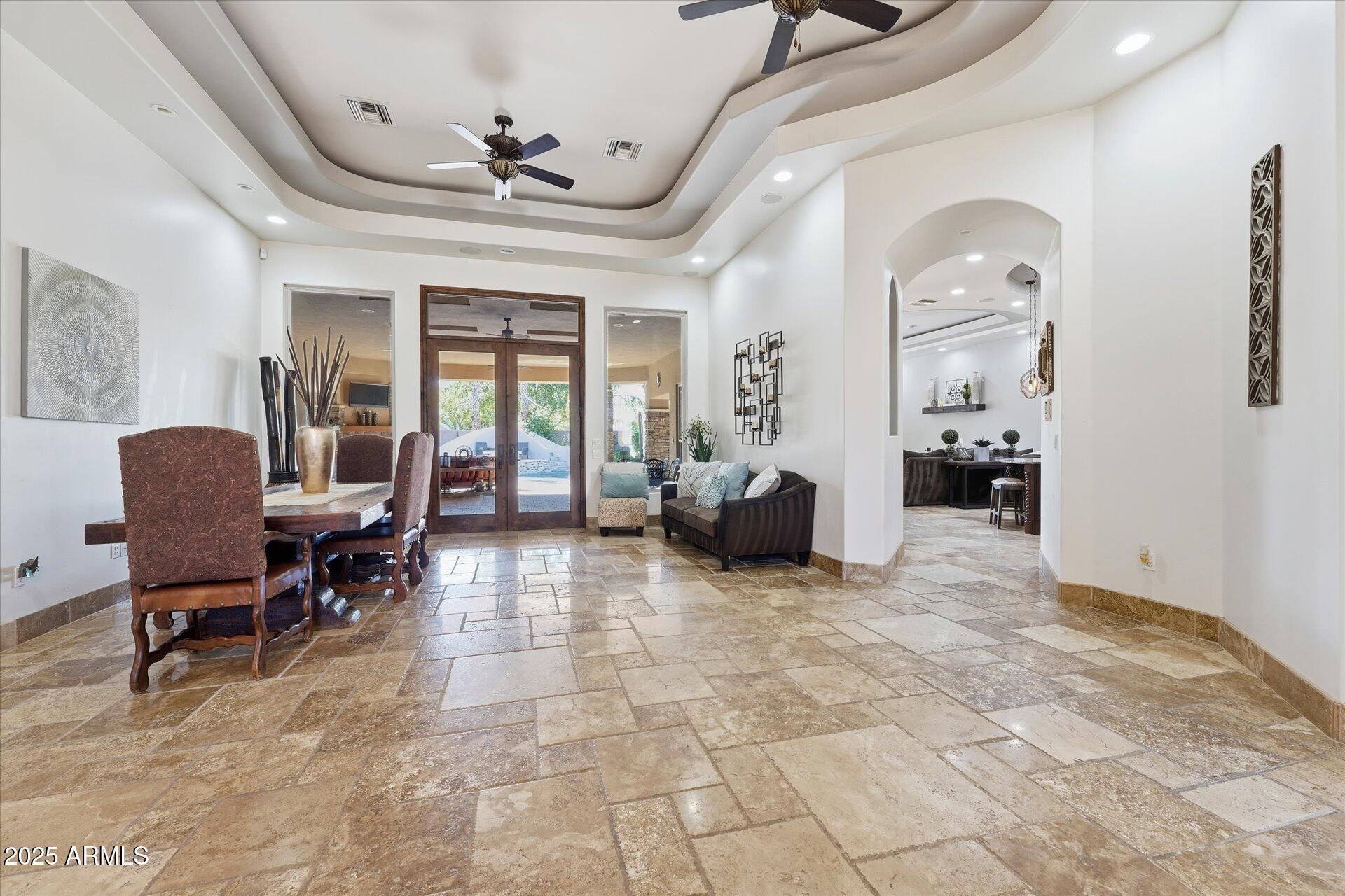 WHITEWING AT HIGLEY - Residential