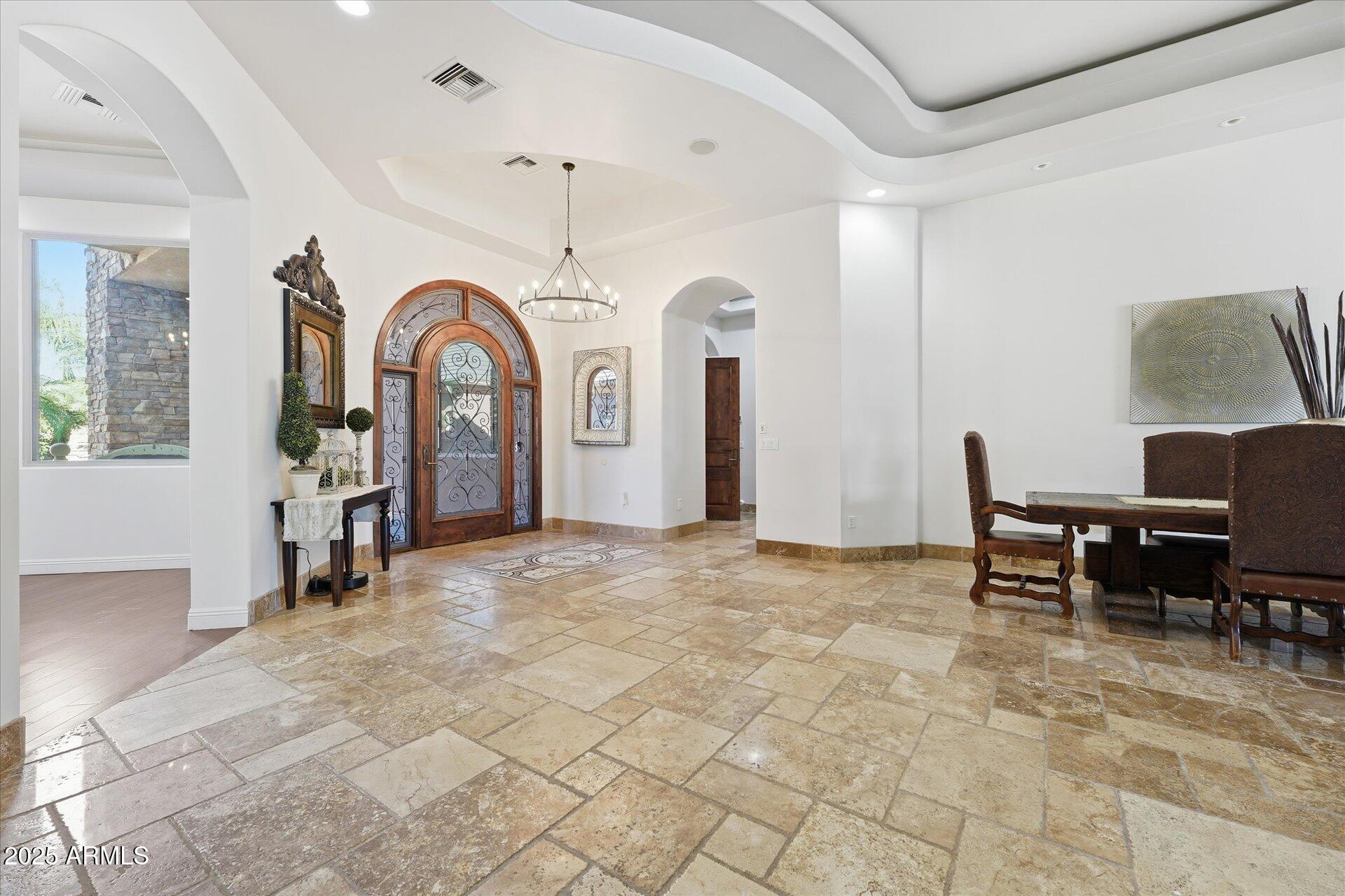 WHITEWING AT HIGLEY - Residential