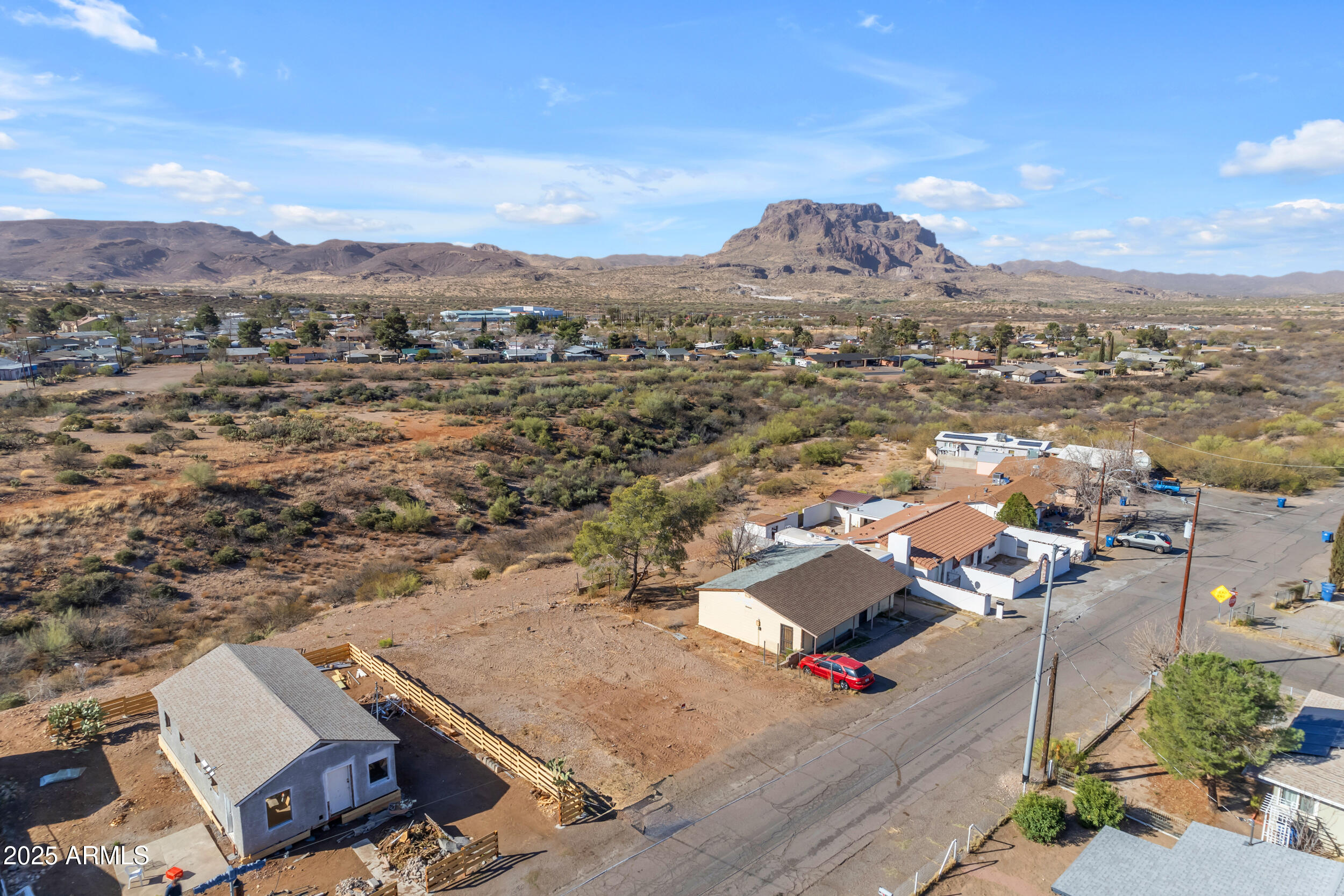 837 W SPRAY Street -