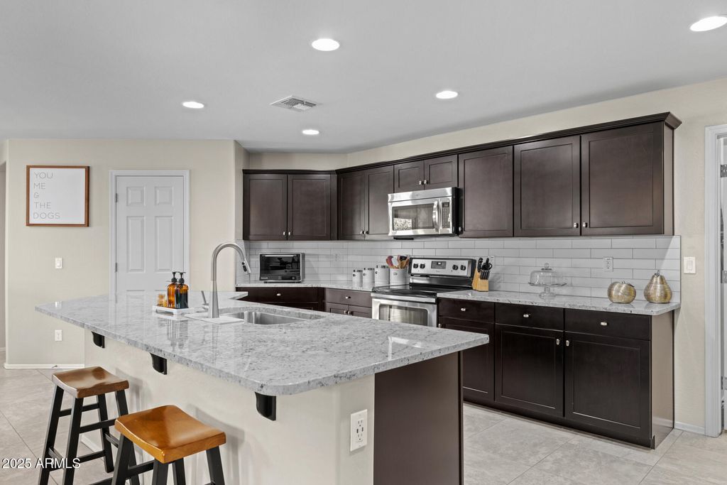 Photo of 2811 E Binner Drive, Chandler, AZ 85225 (MLS # 6923903)