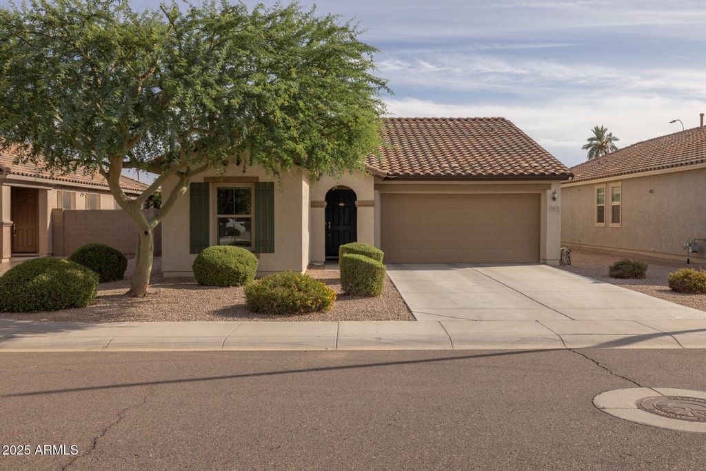 Photo of 2811 E Binner Drive, Chandler, AZ 85225 (MLS # 6923903)