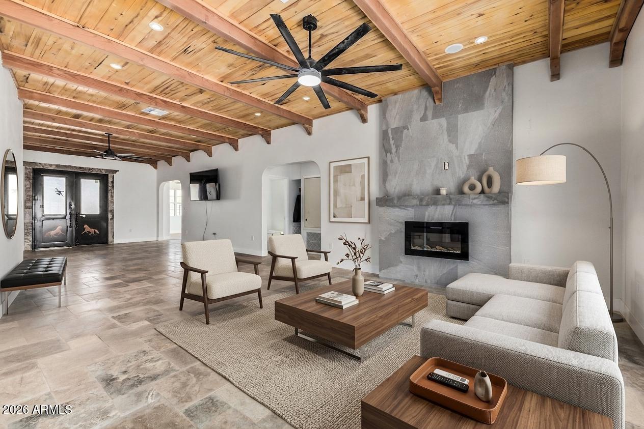 317 W FRONTIER Street