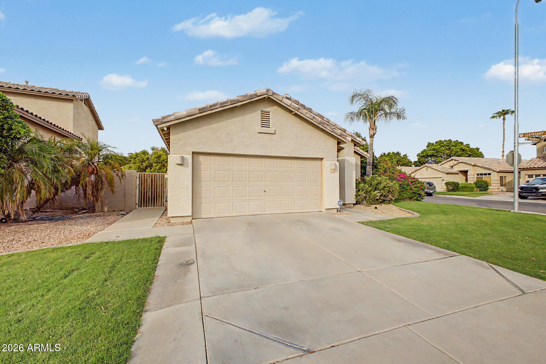 2392 W ROCKROSE Way