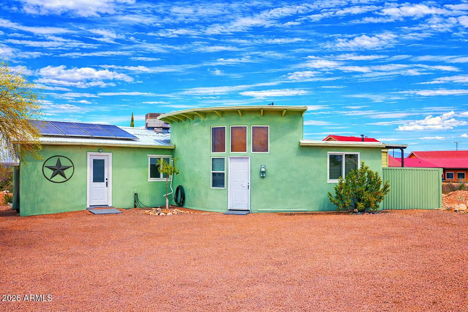 1146 E Safford Street