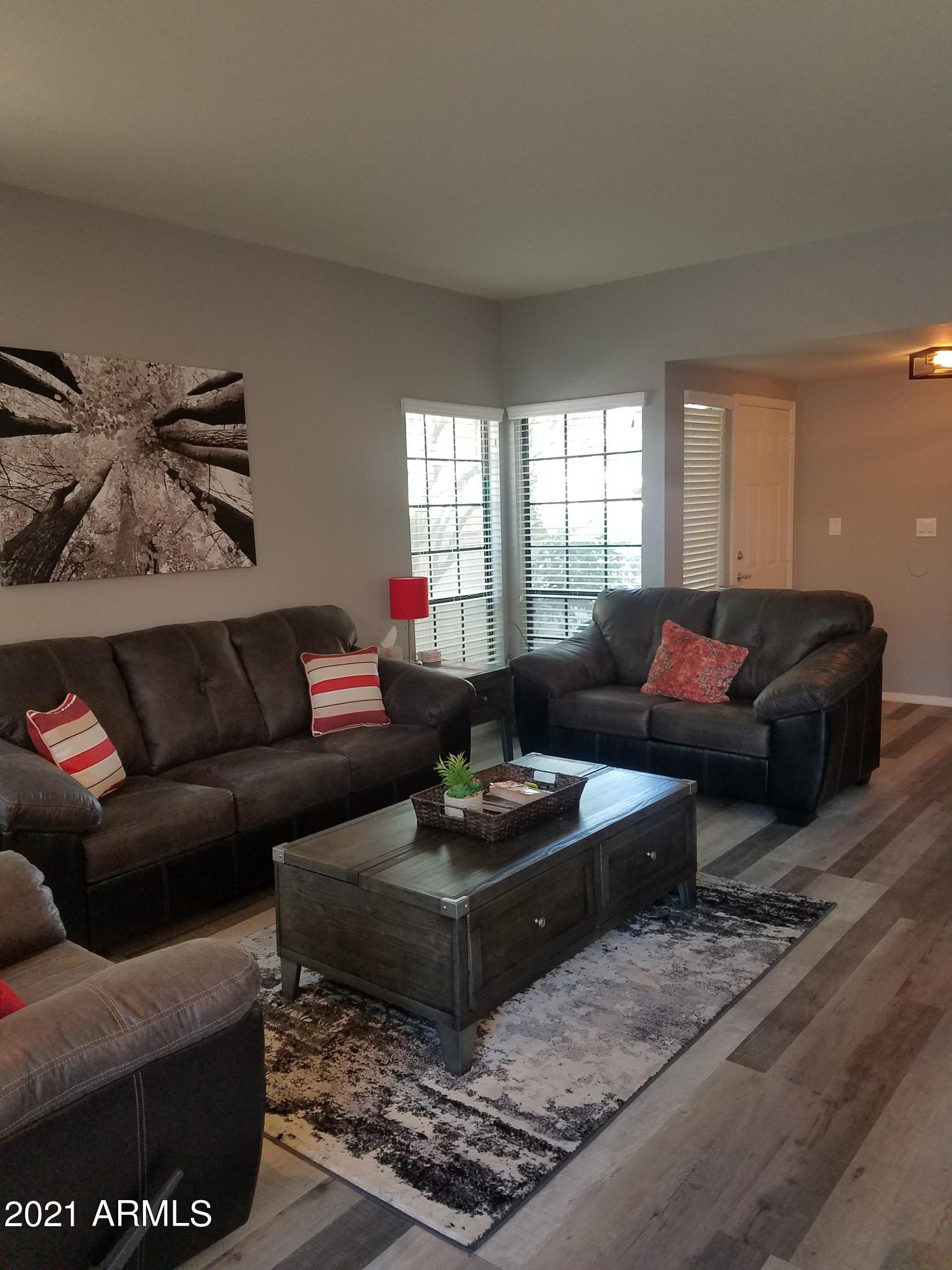 9705 E MOUNTAIN VIEW Road 1107