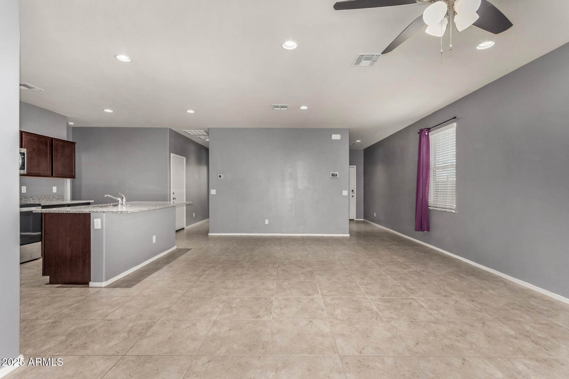 1080 W PARADISE Place