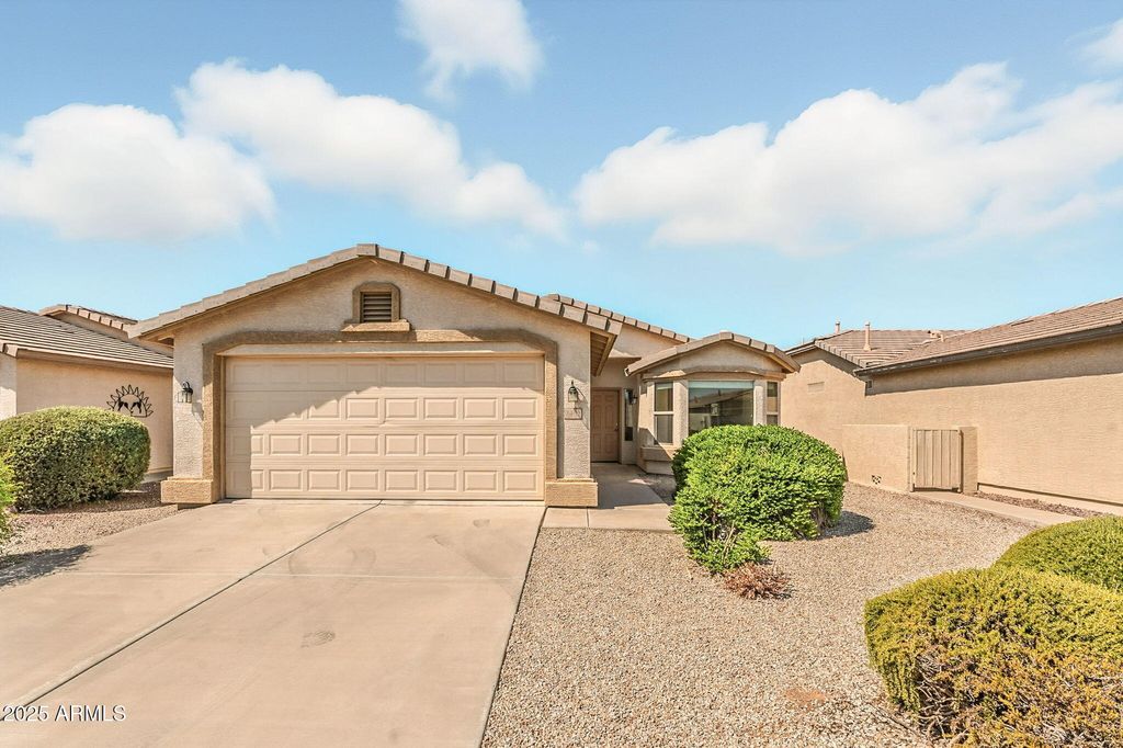 Photo of 3462 E Cherry Hills Place, Chandler, AZ 85249 (MLS # 6910177)