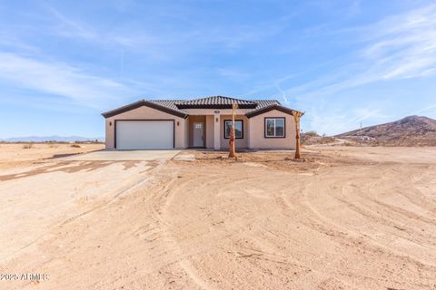 A home in Tonopah