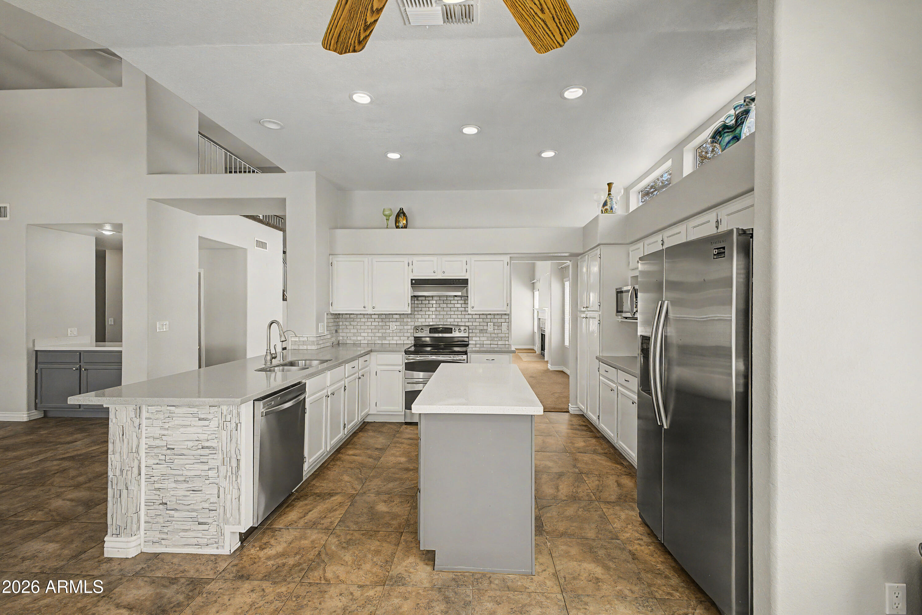 1300 N SYCAMORE Court