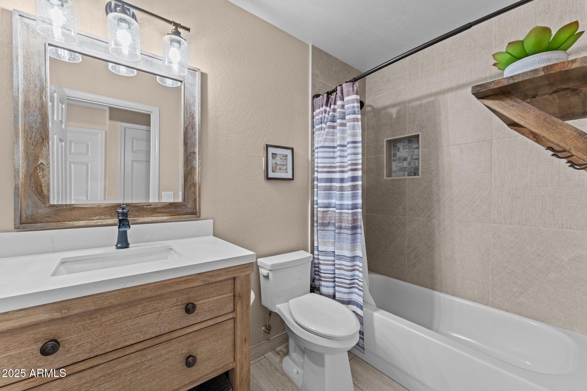 Metes & Bounds NO FLOOD PLAIN - Residential