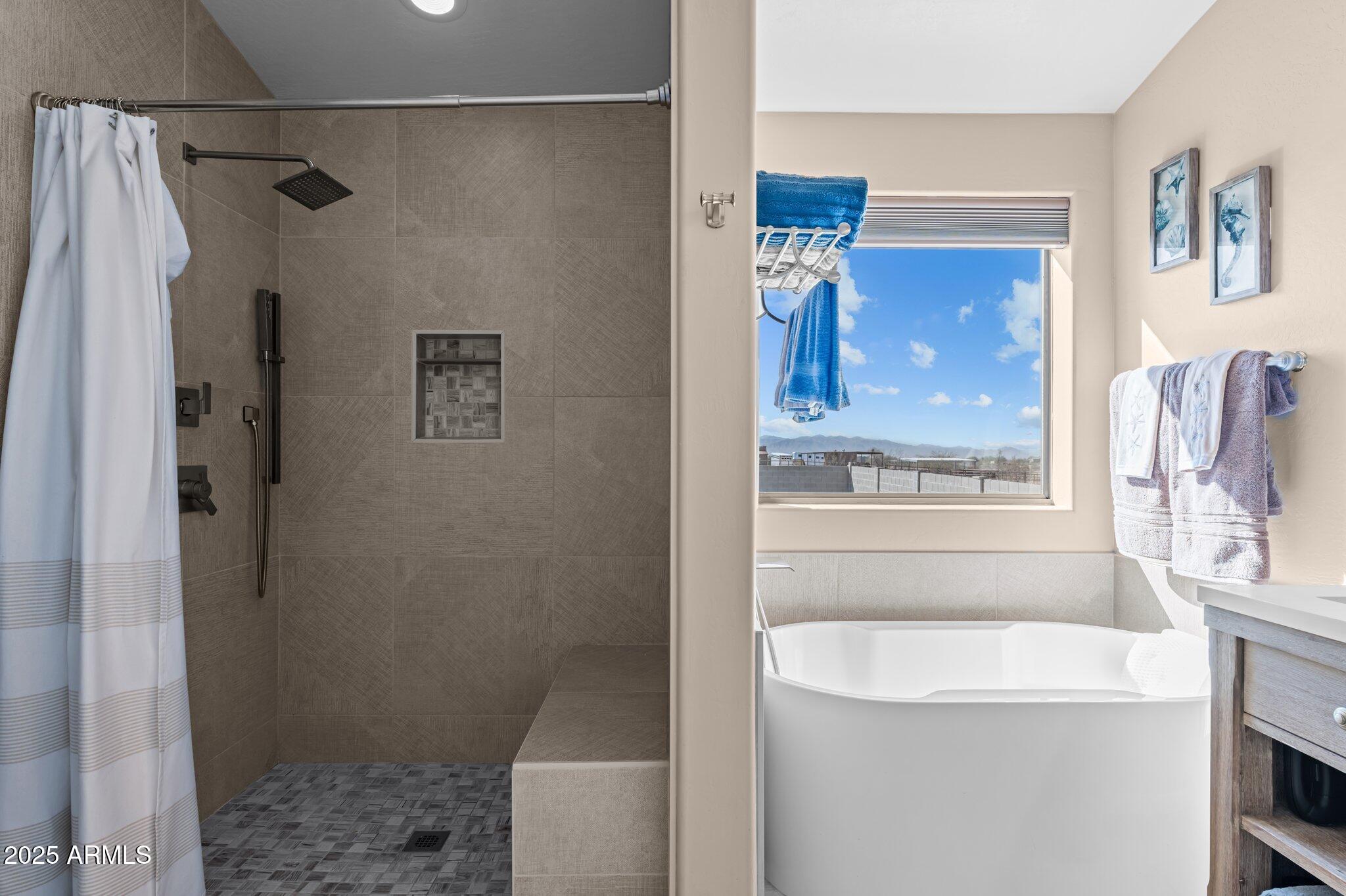 Metes & Bounds NO FLOOD PLAIN - Residential