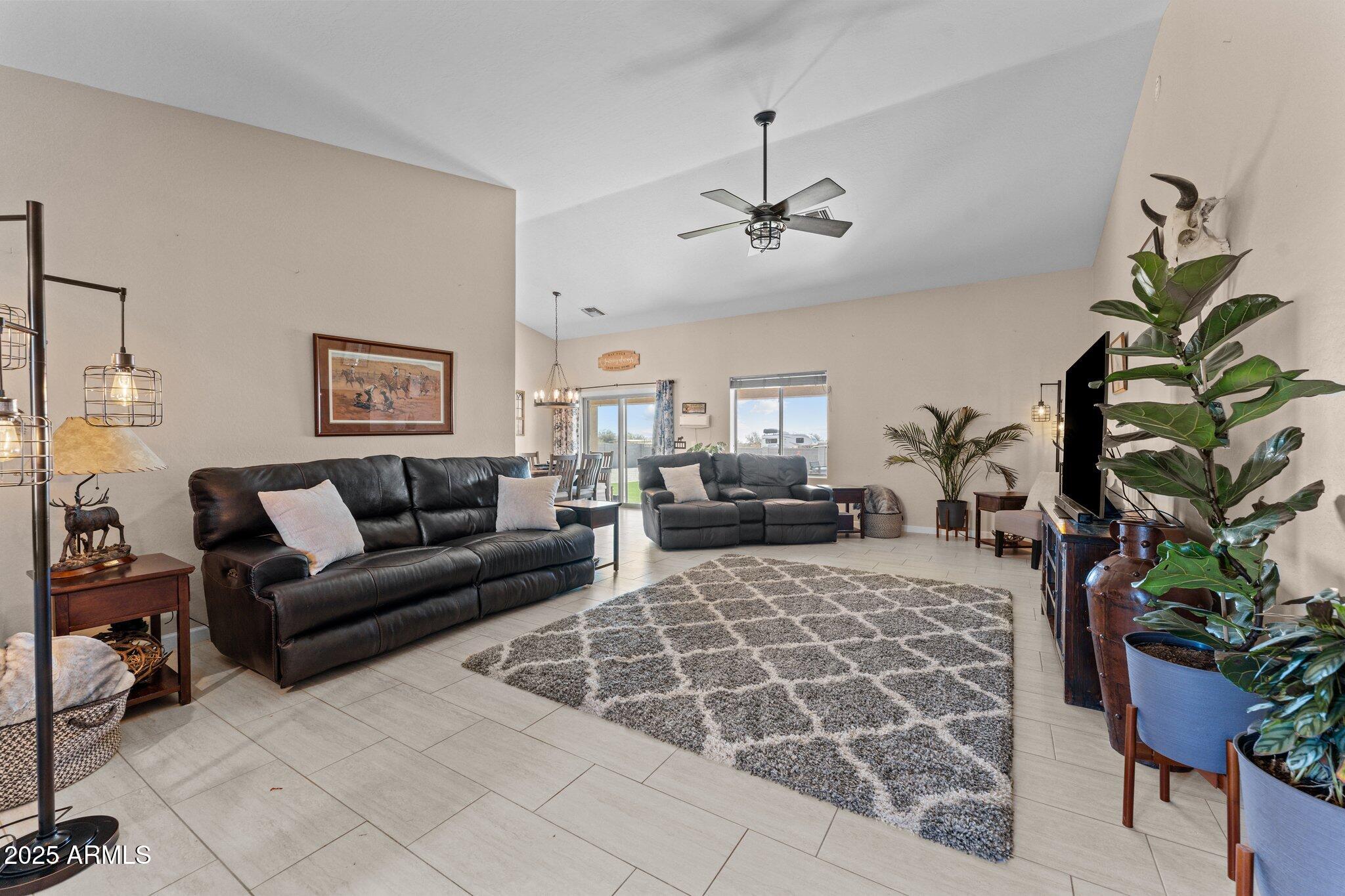 Metes & Bounds NO FLOOD PLAIN - Residential