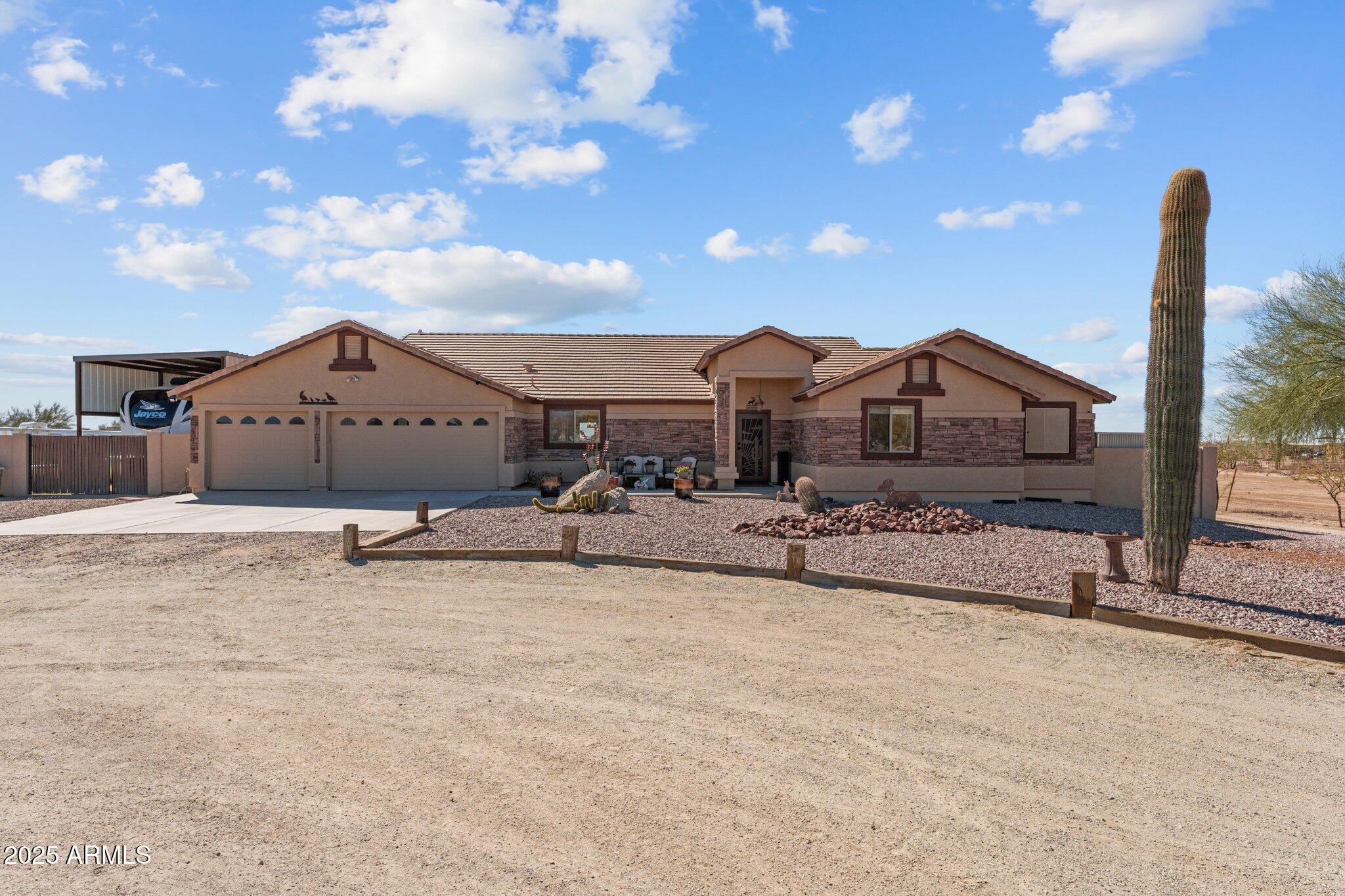 Metes & Bounds NO FLOOD PLAIN - Residential