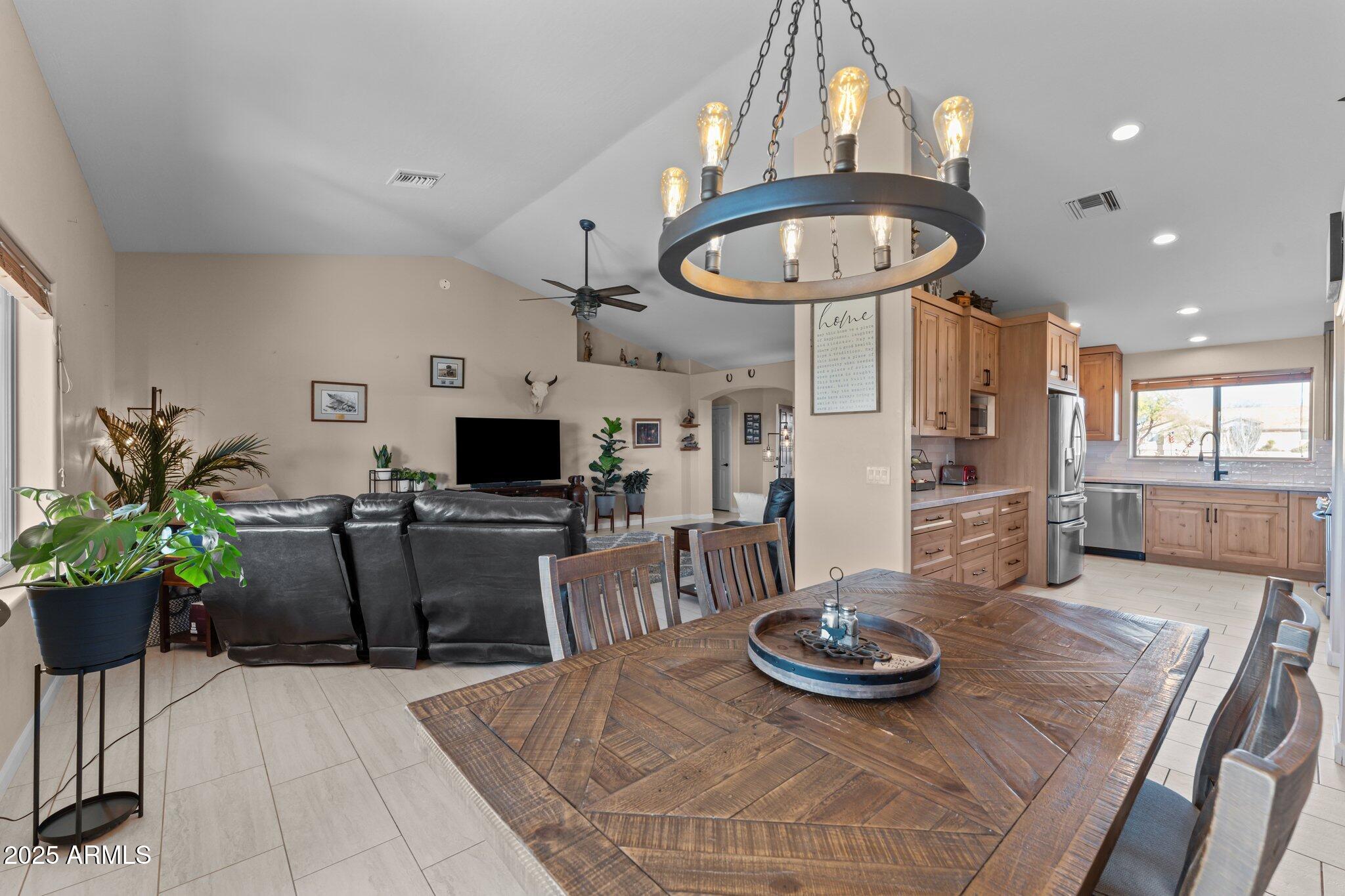 Metes & Bounds NO FLOOD PLAIN - Residential