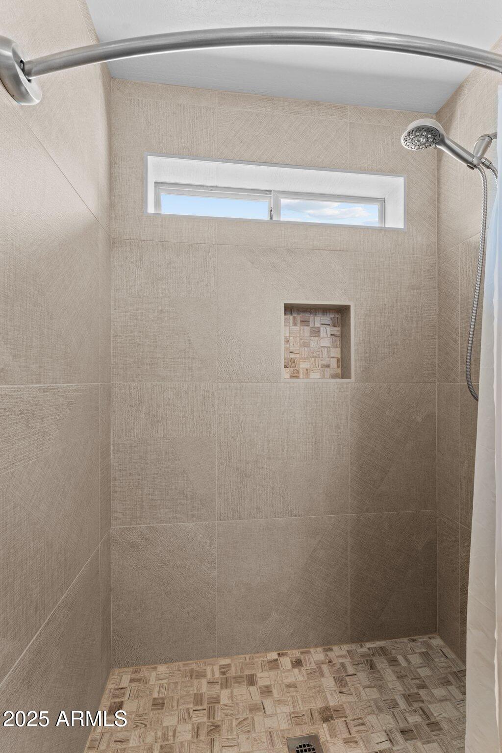 Metes & Bounds NO FLOOD PLAIN - Residential