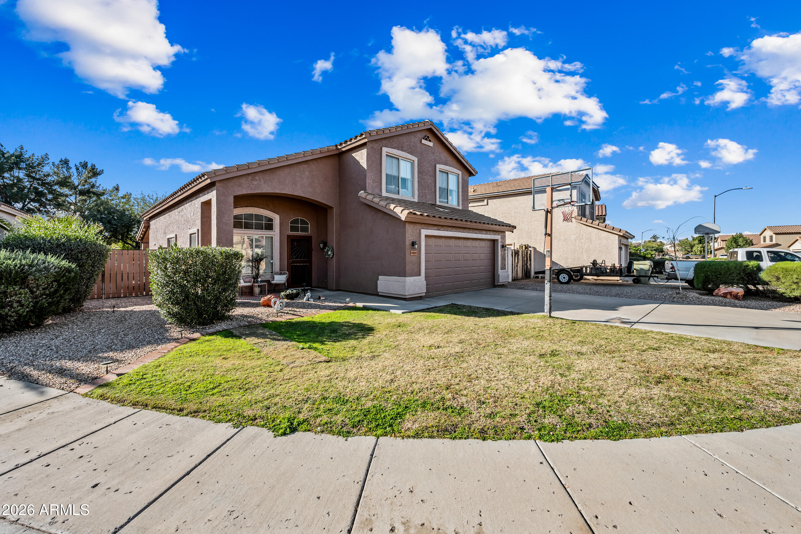 7421 W LONE CACTUS Drive