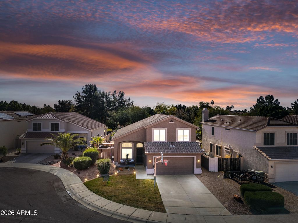 Photo of 7421 W Lone Cactus Drive, Glendale, AZ 85308 (MLS # 6973928)