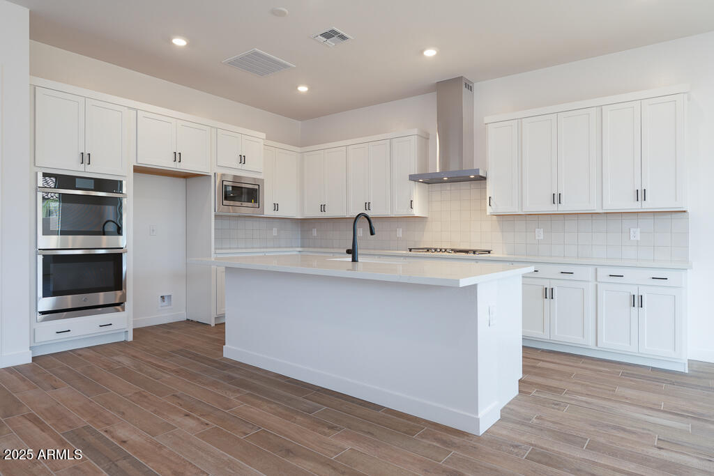 3909 E GOLD MOUNTAIN Avenue