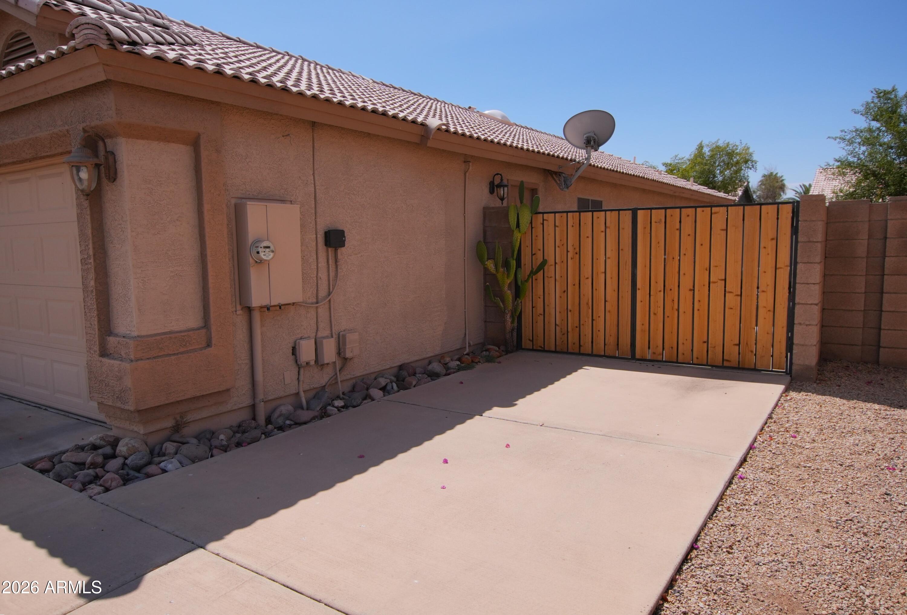 8527 W RUE DE LAMOUR --