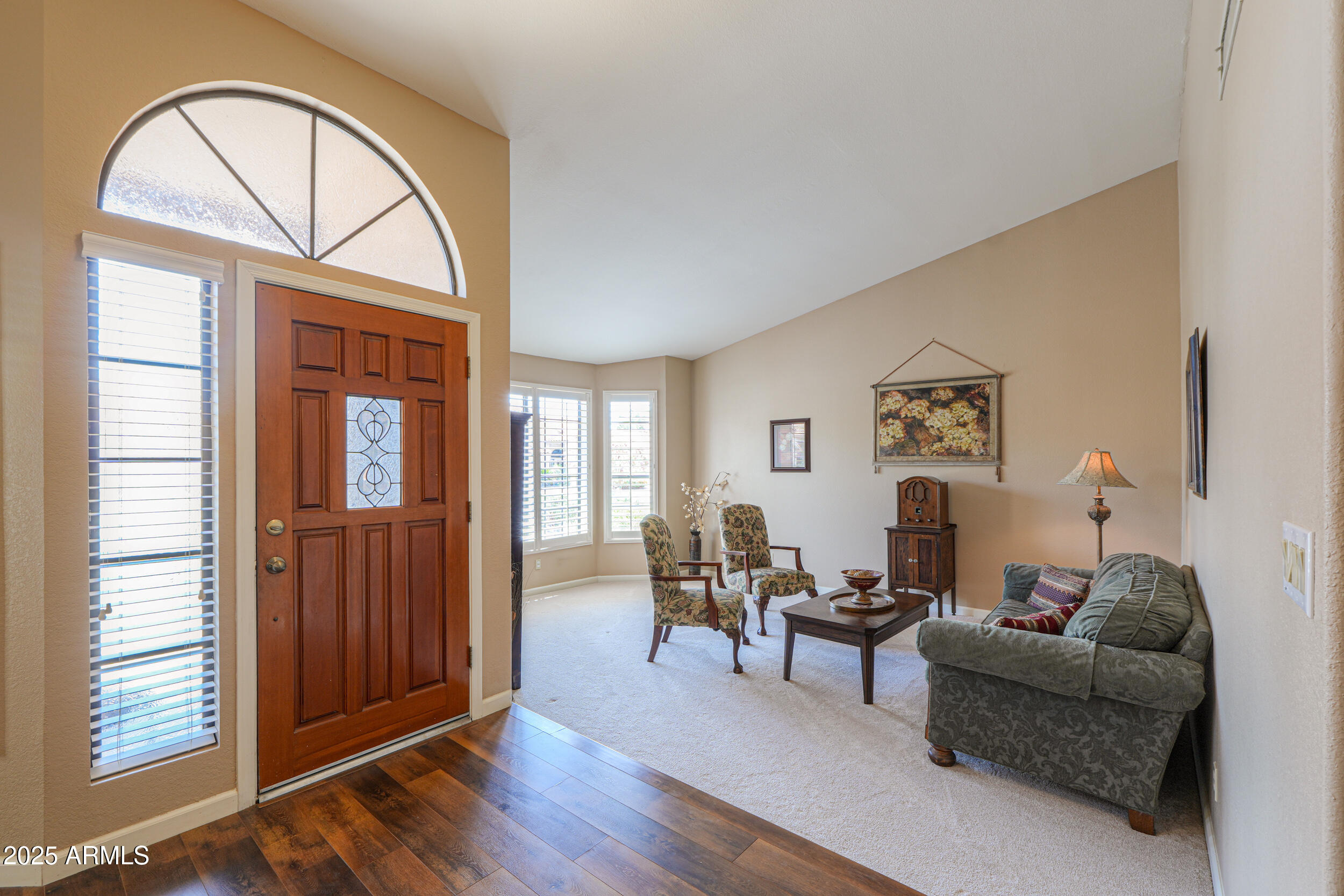 844 W EMERALD ISLAND Drive