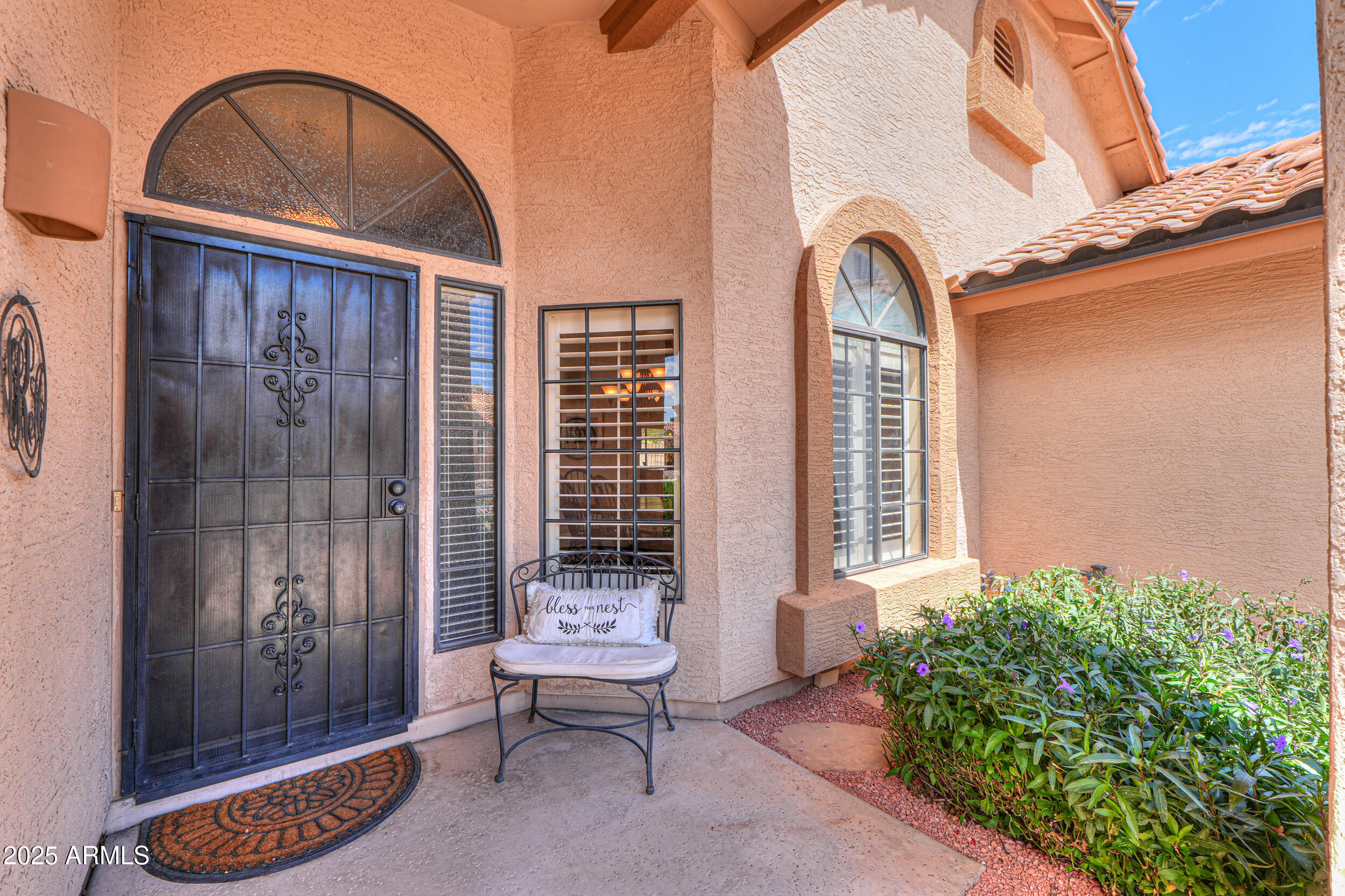 844 W EMERALD ISLAND Drive