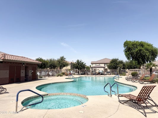8198 W GROOM CREEK RD, PHOENIX, AZ 85043 - Image bab070efd768340dcacb43e70dbf189a/559960981