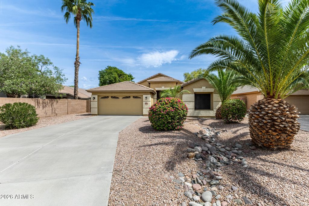 Photo of 1521 S Velero Place, Chandler, AZ 85286 (MLS # 7011612)