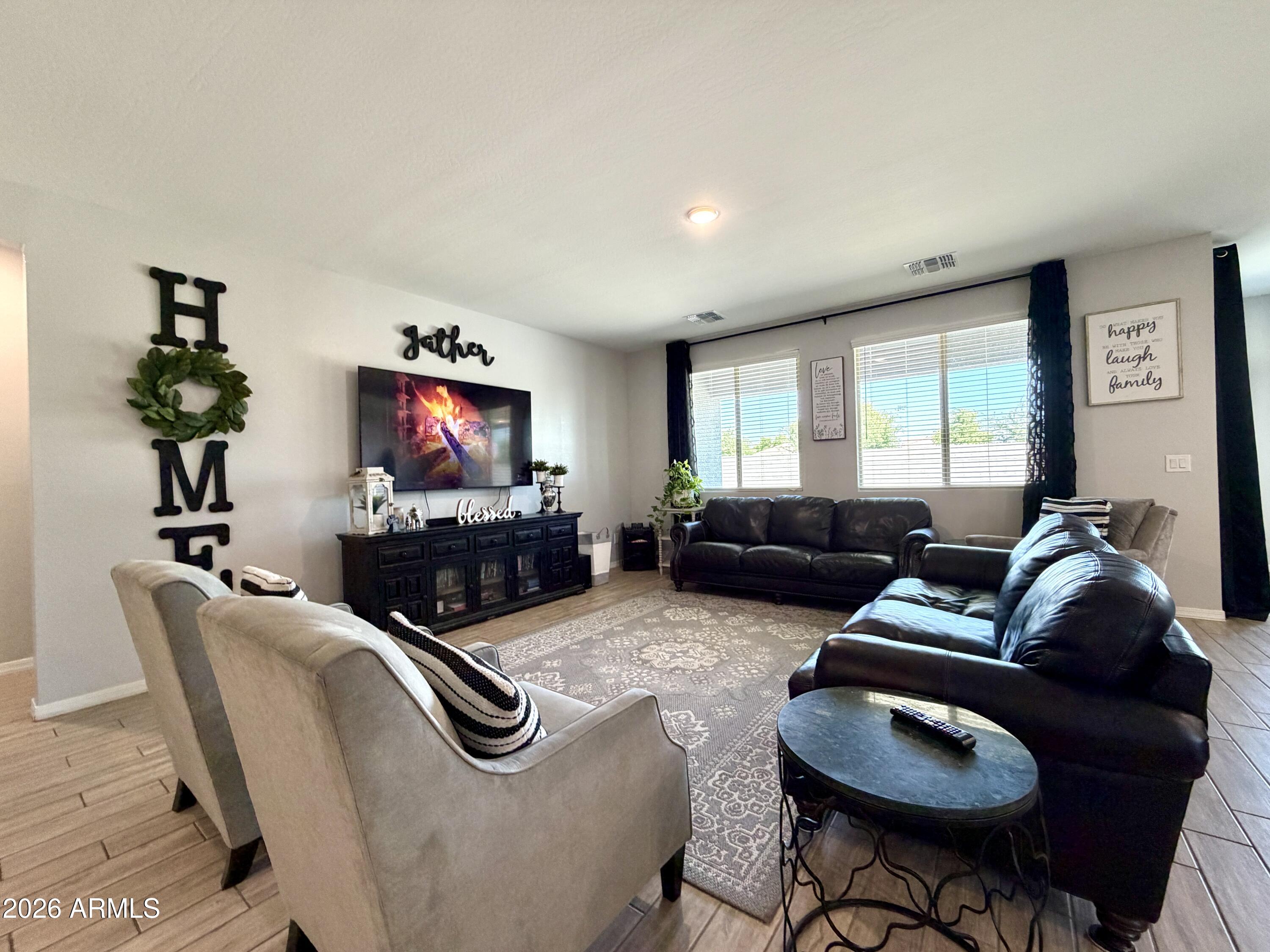 5512 W THURMAN Drive
