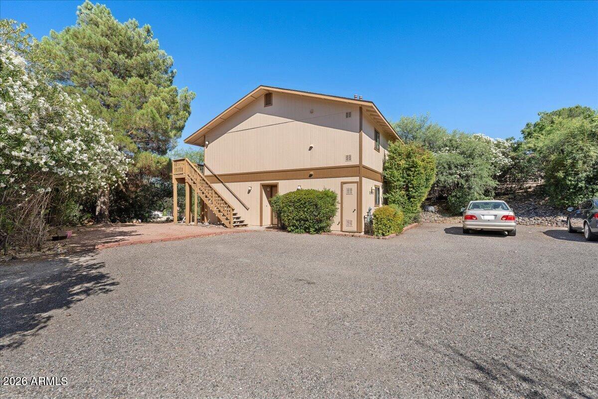 2547 S MOUNTAIN VIEW Drive
