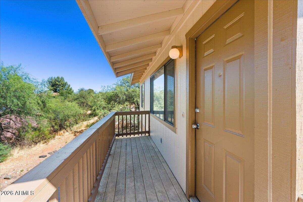 2547 S MOUNTAIN VIEW Drive