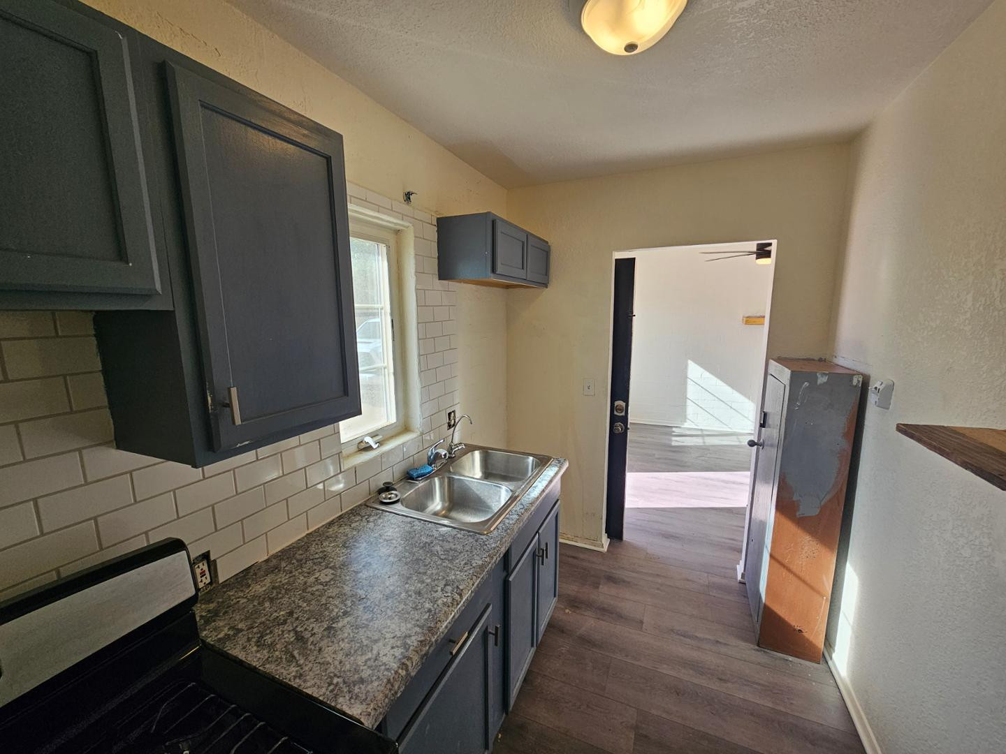 425 N 17th Drive Apt 2