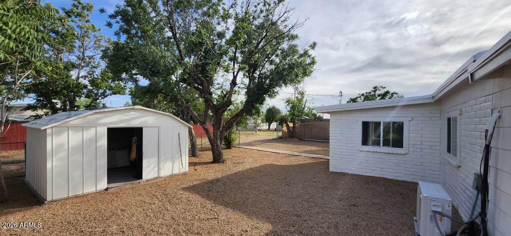 118 E PINAL Street