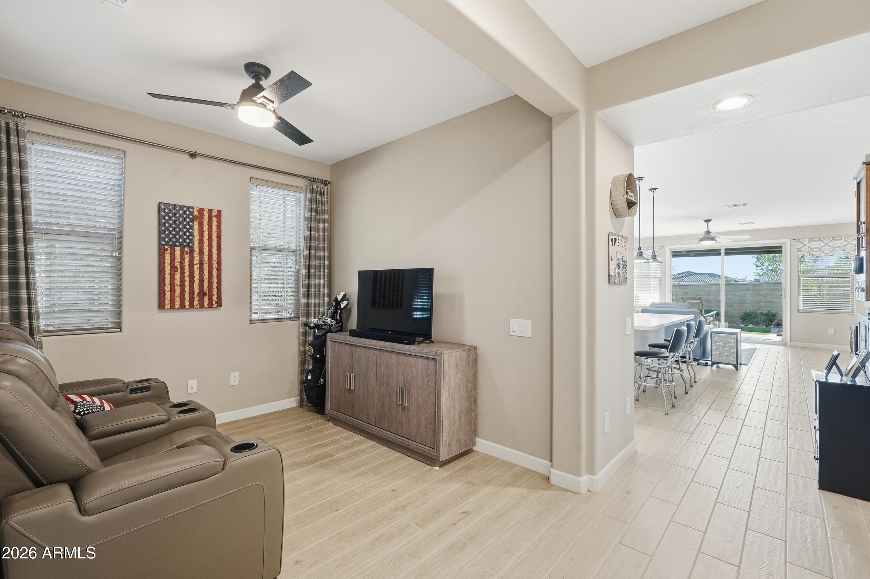 20757 W MINNEZONA Avenue