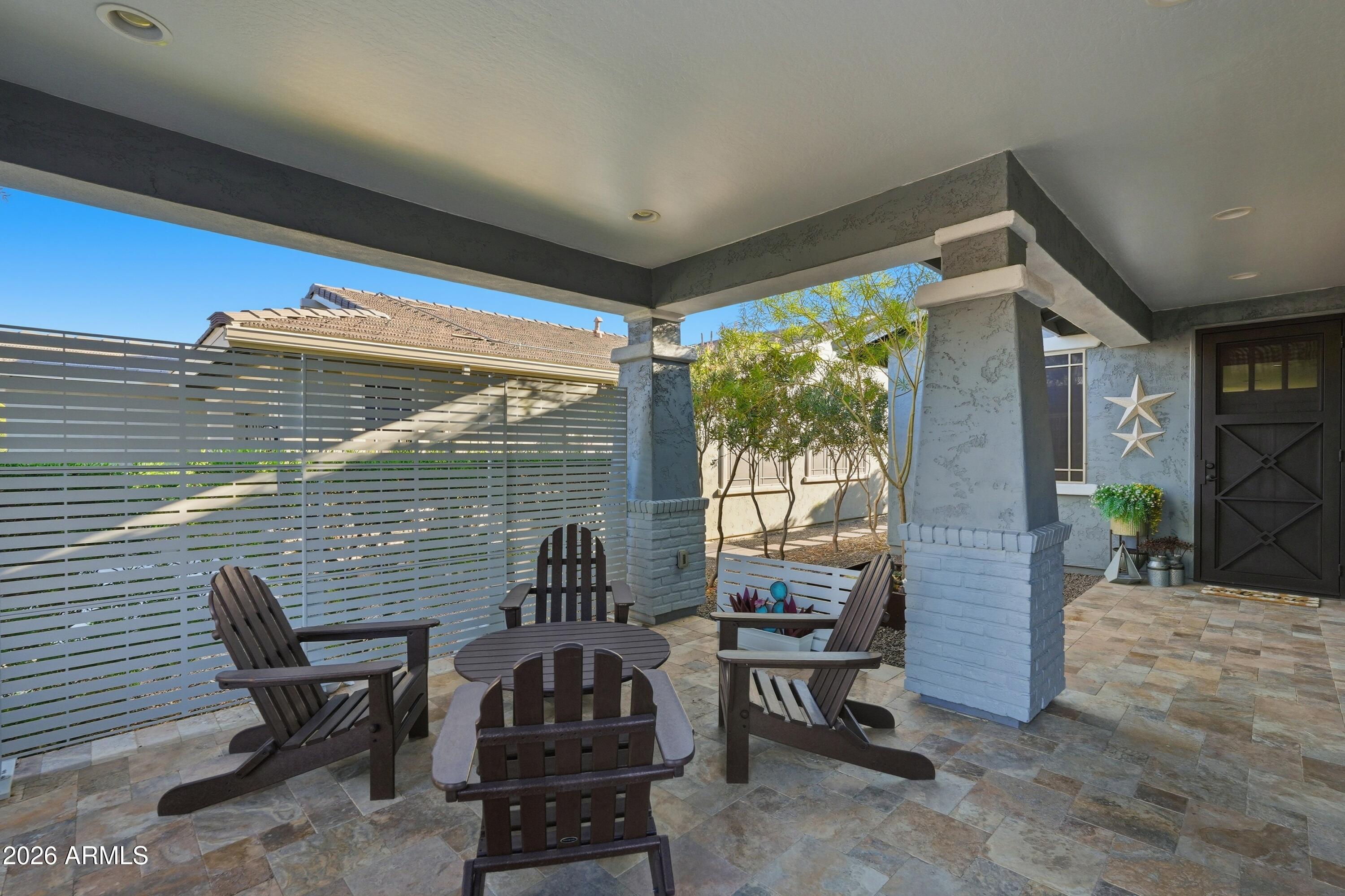 20757 W MINNEZONA Avenue