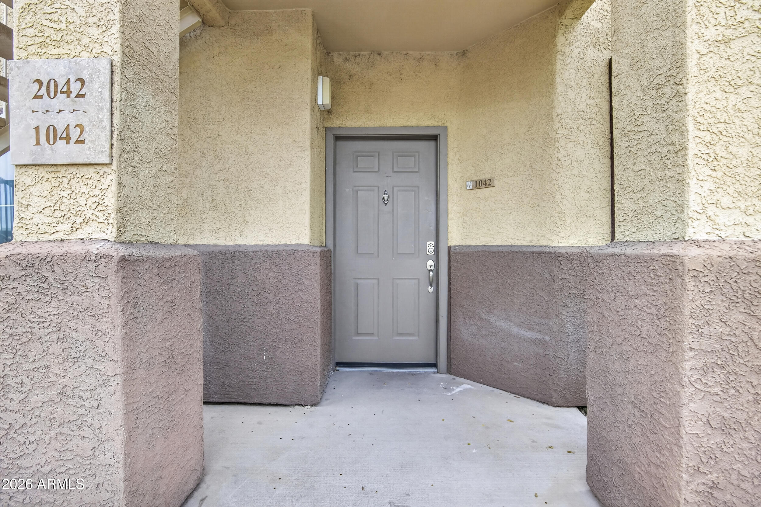 2134 E BROADWAY Road 1042