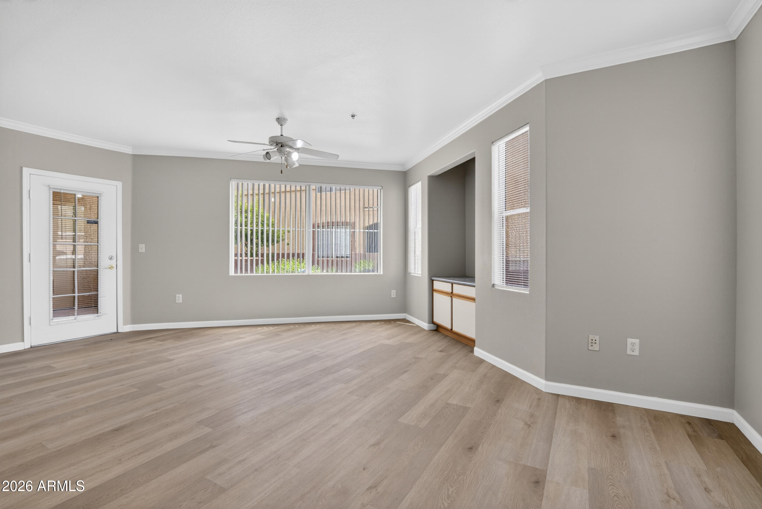 2134 E BROADWAY Road 1042