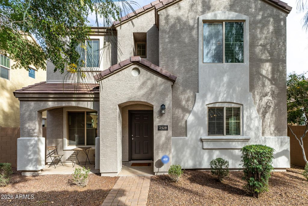 Photo of 2529 E Vermont Drive, Gilbert, AZ 85295 (MLS # 6989880)