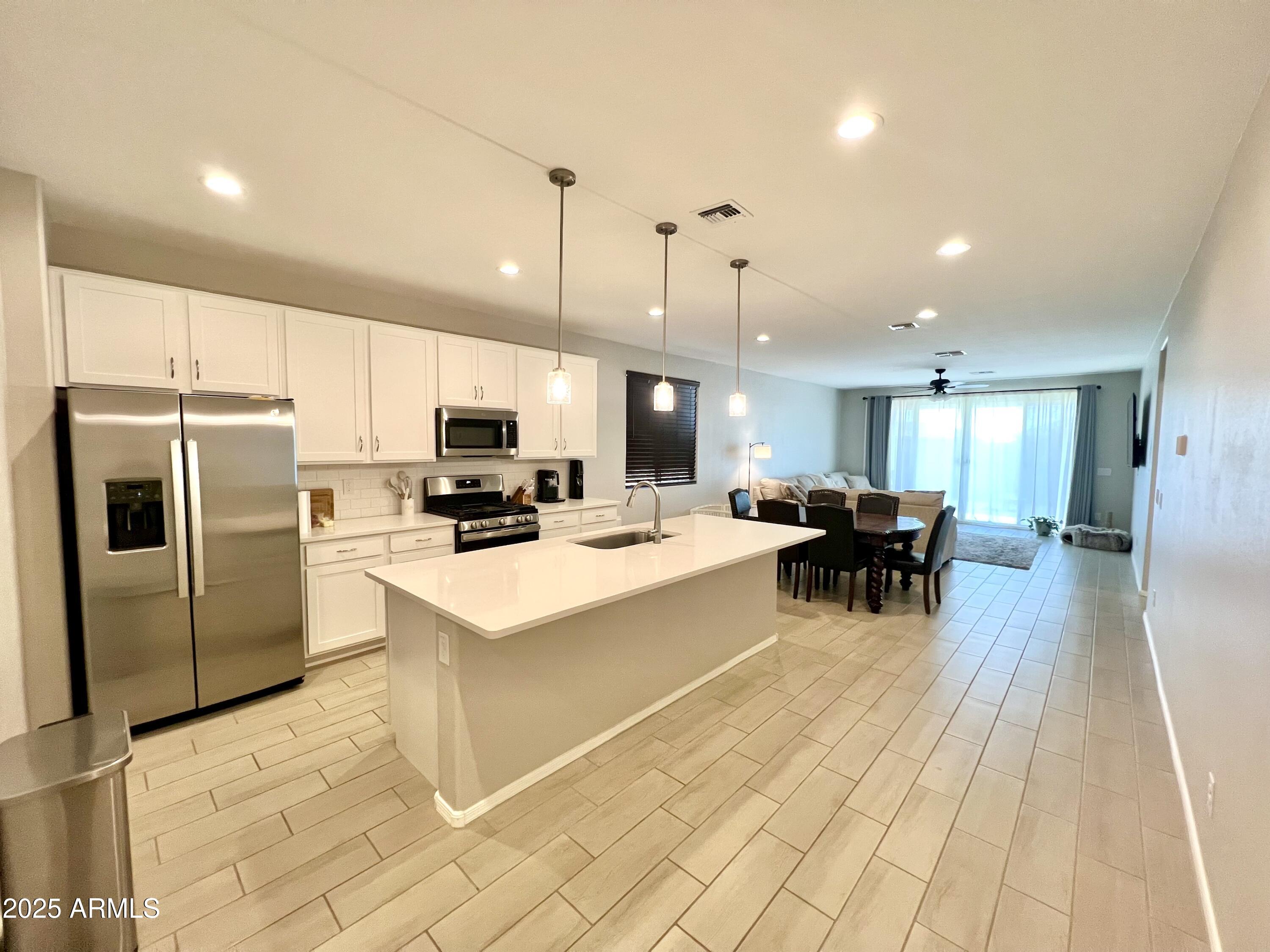 17829 W RED FOX Road