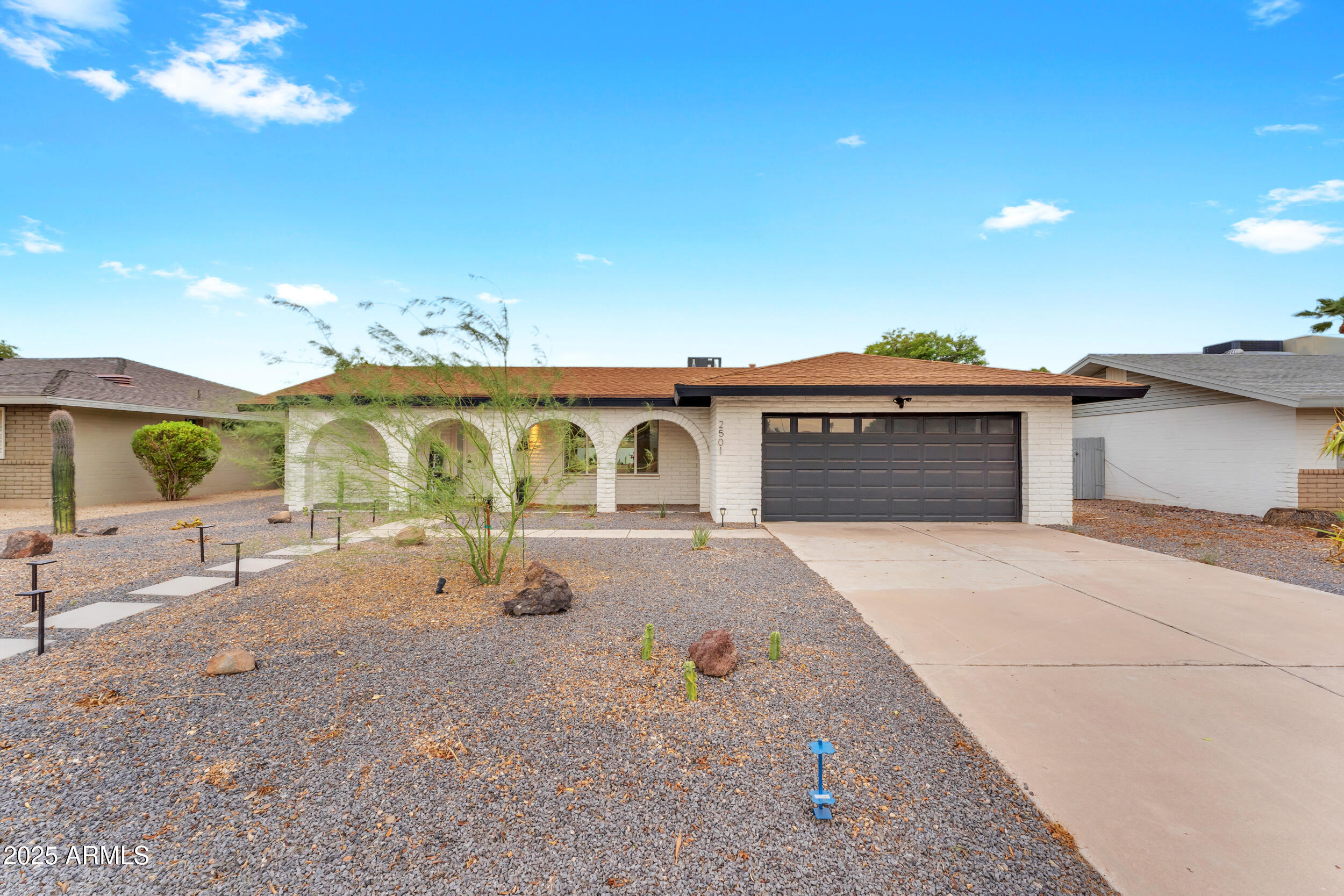 2501 E Fairmont Drive