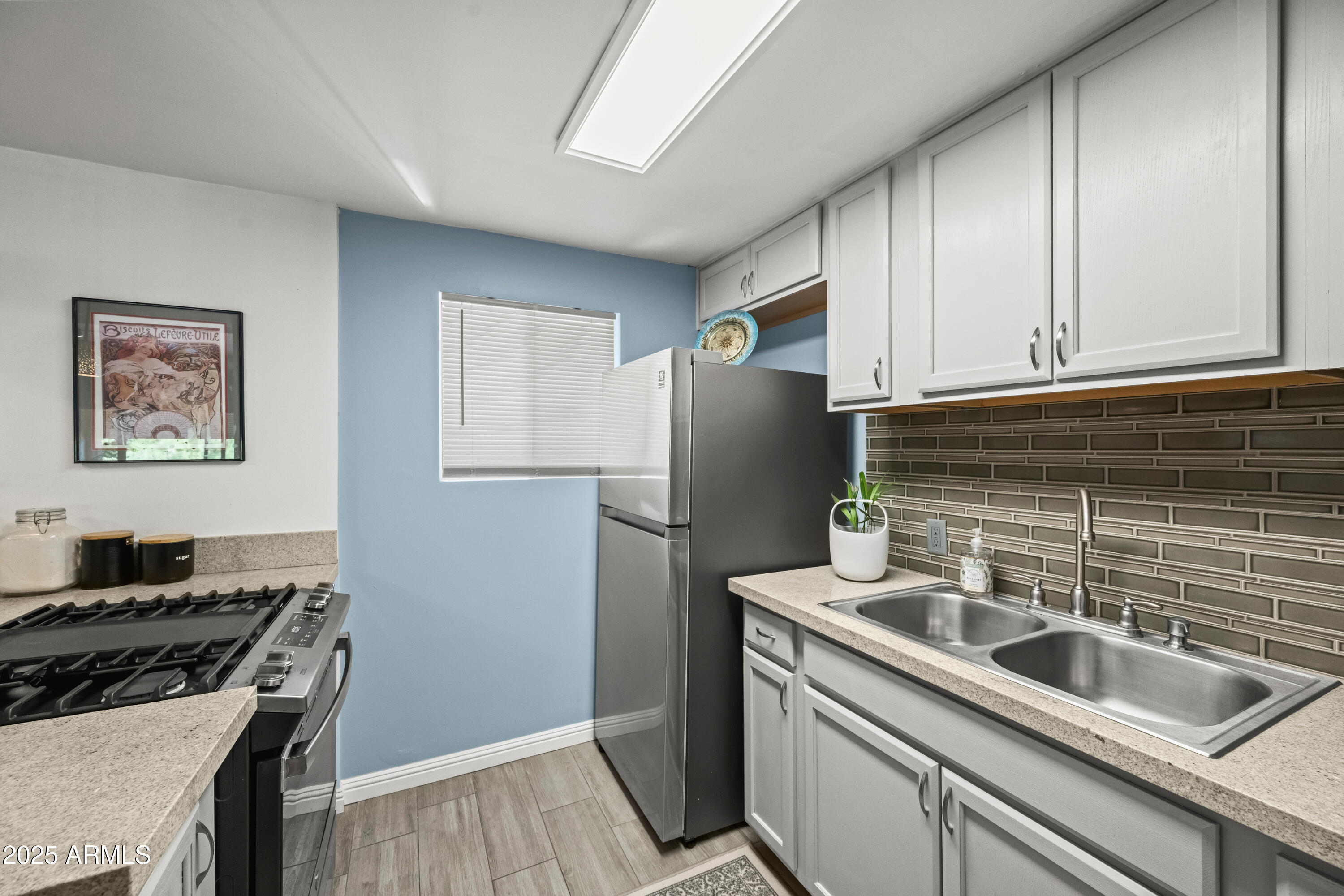 6125 E INDIAN SCHOOL Road 207