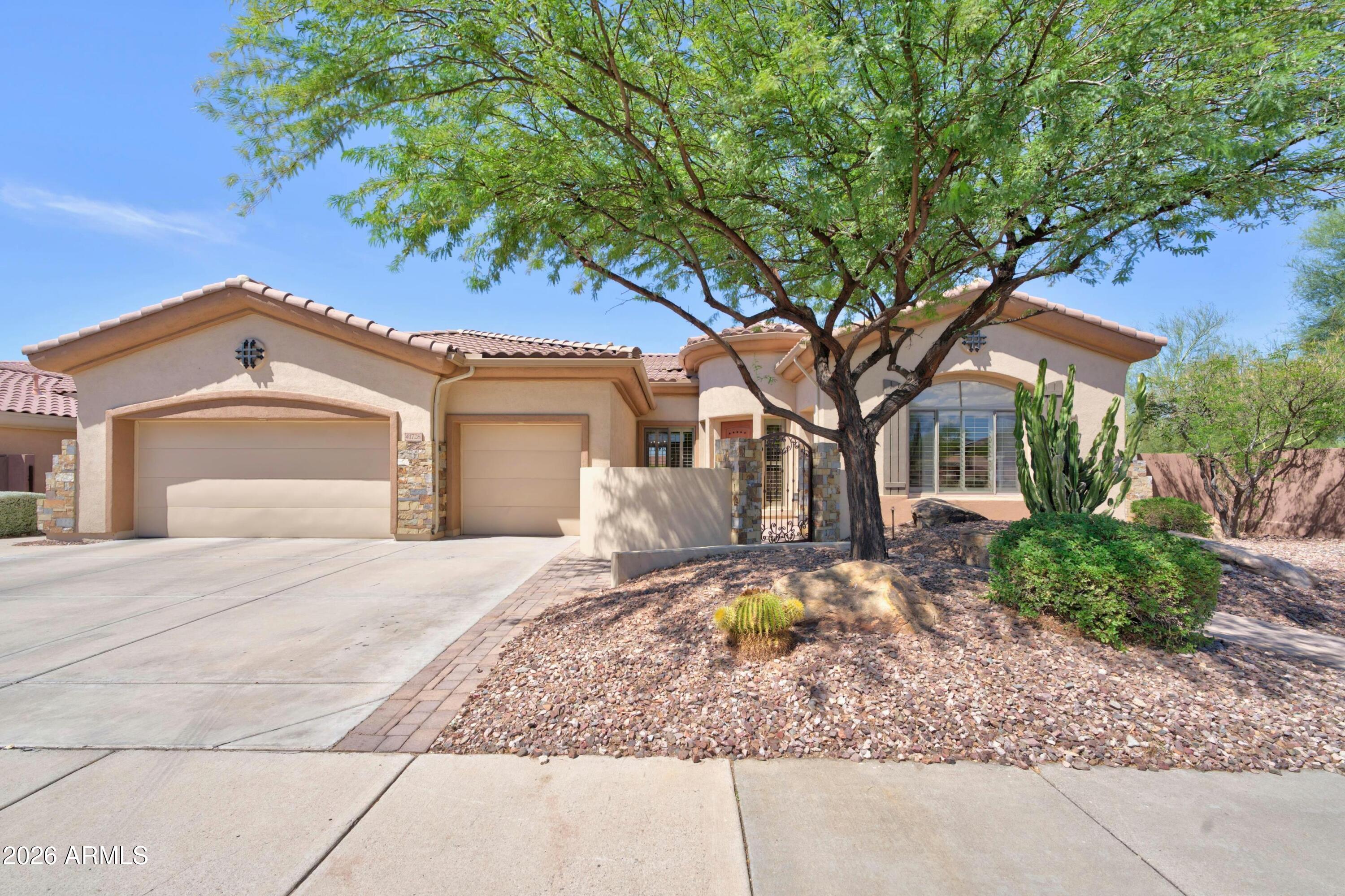 41728 N MOSS SPRINGS Court