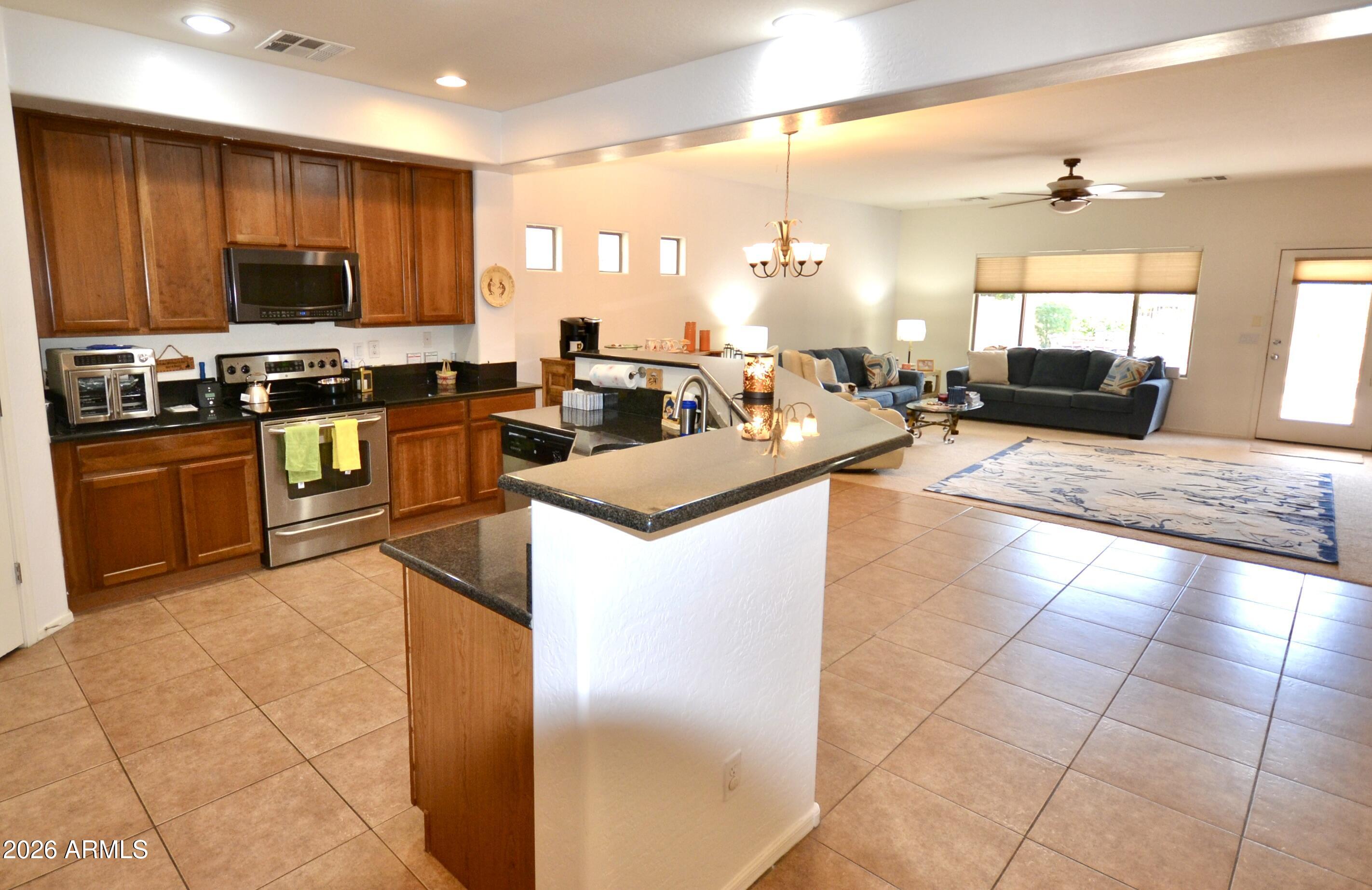 5423 W RANGE MULE Drive