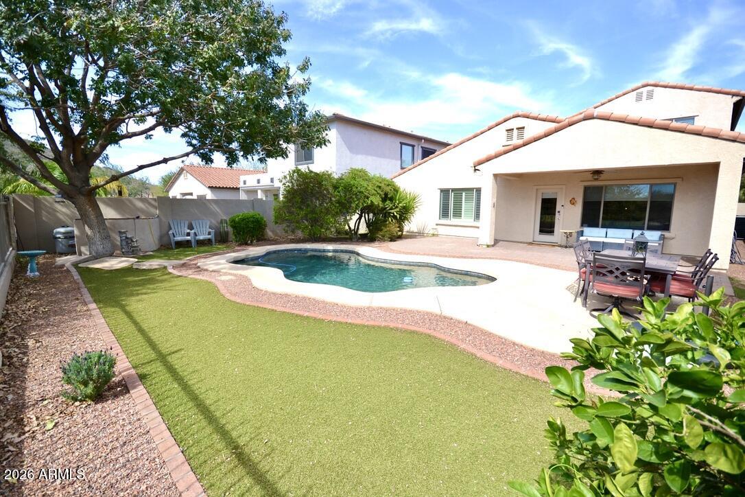 5423 W RANGE MULE Drive